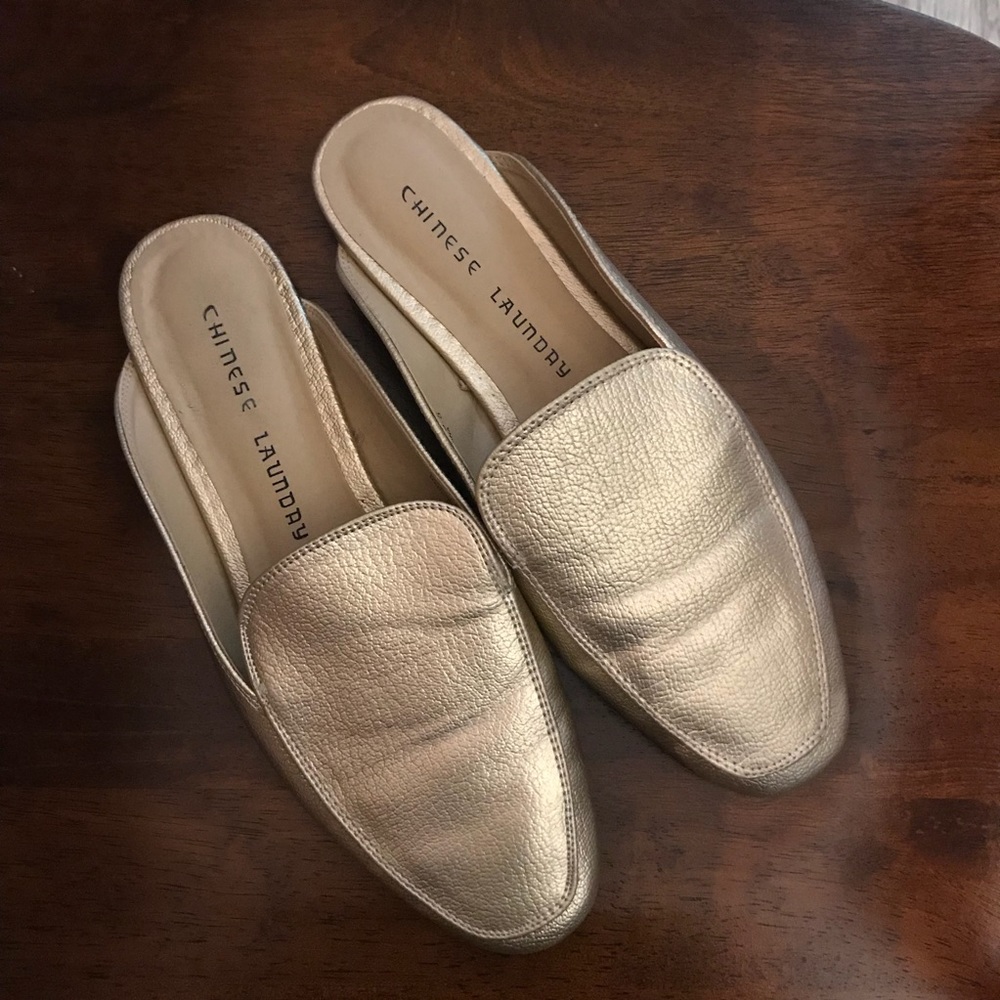 Chinese Laundry Golden Mule